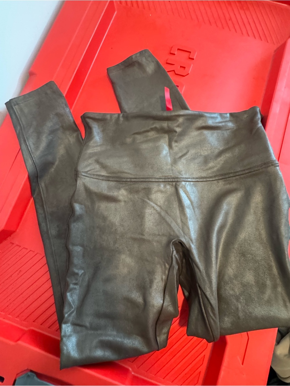 Spanx Faux Leather Leggings olive/gold